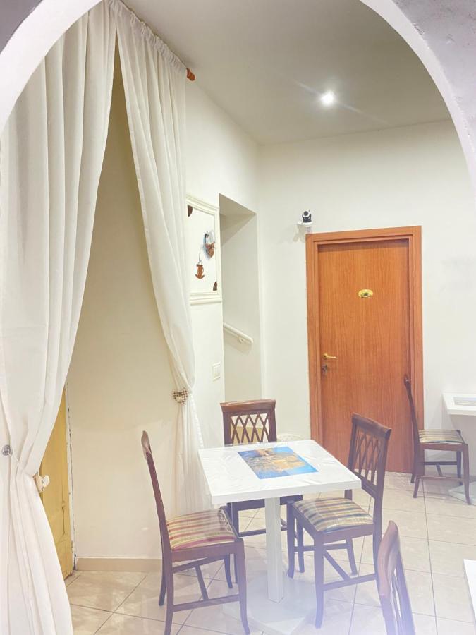 B&B Dimora Cirillo Naples Luaran gambar