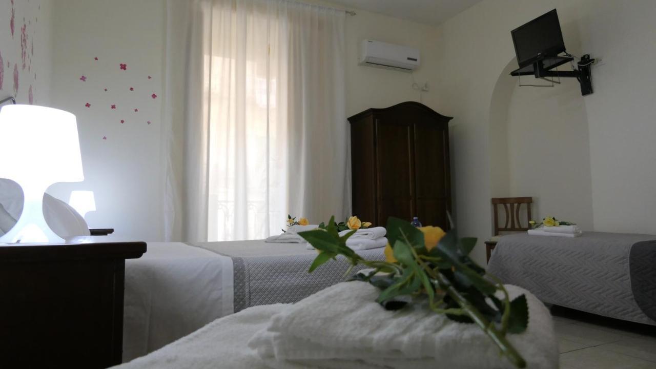 B&B Dimora Cirillo Naples Luaran gambar